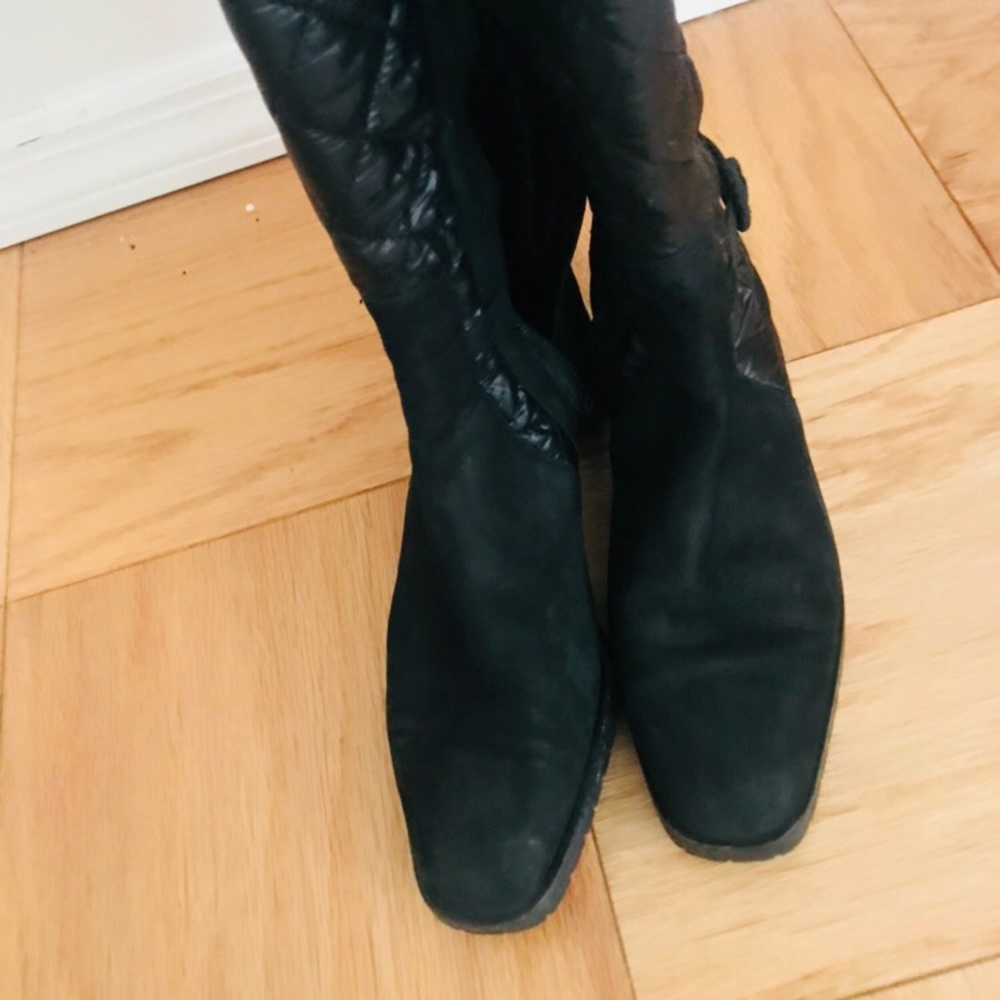 Boots - Picture 4 of 5
